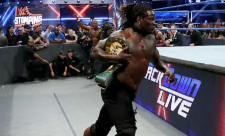 R-Truth sorprende a Drake Maverick y recupera campeonato 24/7 de WWE