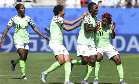 Jugadoras de Nigeria casi terminan a golpes en festejo del Mundial Femenil