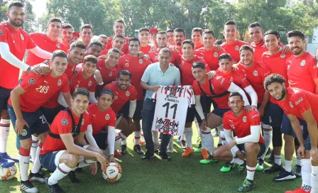  Amaury Vergara y Ramoncito visitaron práctica de Chivas