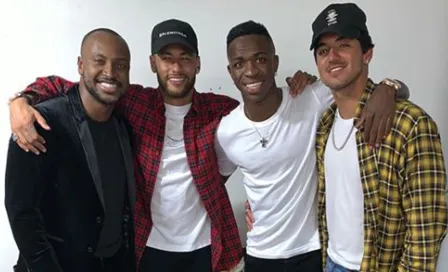 Neymar, presente en fiesta de Vinicius por su cumpleaños 