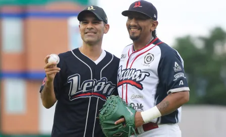 Rafa Márquez lanzó la primera bola en el Bravos vs Sultanes