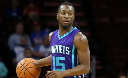 Kemba Walker sería el reemplazo de Kyrie Irving en los Celtics