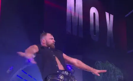 Jon Moxley 'destruyó' a Joey Janela en Fyter Fest de AEW