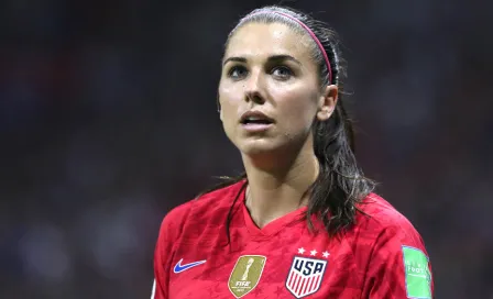 Alex Morgan trollea a Inglaterra con festejo de gol