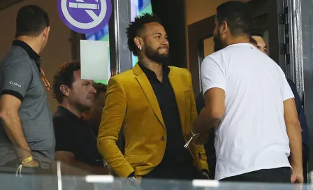 Neymar observó junto al presidente de Brasil juego vs Argentina 