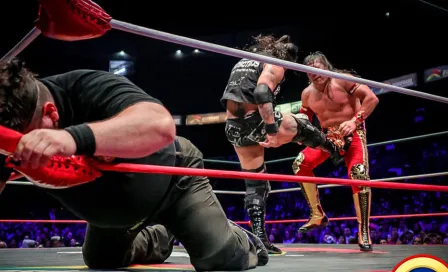 Último Guerrero se llevó la lucha contra Ciber por descalificación