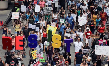 Chicago protesta contra redadas a indocumentados de Donald Trump