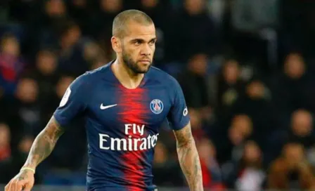 Dani Alves se ofrece a los equipos como un Campeón 