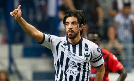 Duilio Davino afirmó que Rayados no tiene ninguna oferta por Pizarro