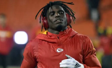 Tyreek Hill jugará con Chiefs tras no recibir sanción por violencia intrafamiliar