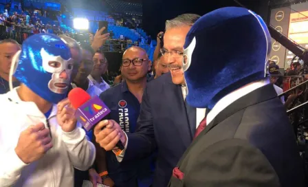 Manny Pacquiao se puso la máscara de Blue Demon