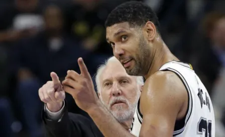 Tim Duncan regresó a los Spurs como asistente del entrenador, Gregg Popovich