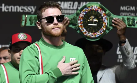 Canelo Álvarez, despojado de su título mundial por la FIB