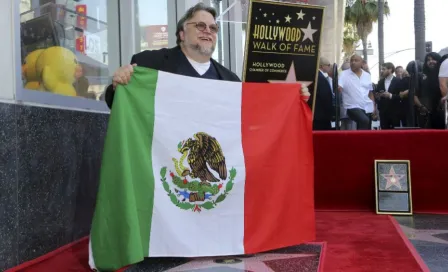 Guillermo del Toro develó su estrella en el Paseo de la Fama de Hollywood