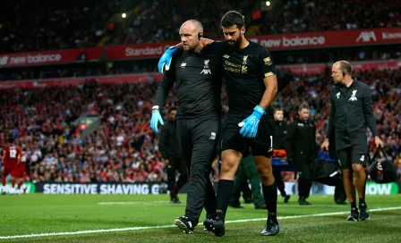 Alisson Becker se lesionó en debut de Liverpool en la Premier