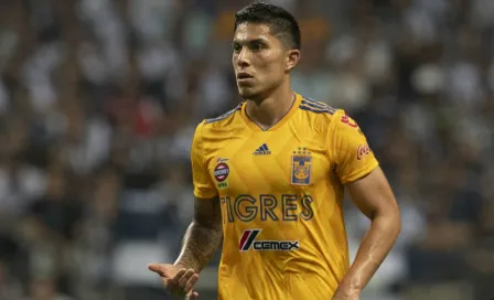 Carlos Salcedo negó haber bebido en el palco tras su expulsión ante Chivas