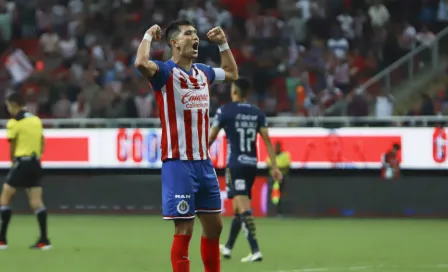 Jesús Molina: 'En Chivas peleamos por estar en la parte alta de la tabla'