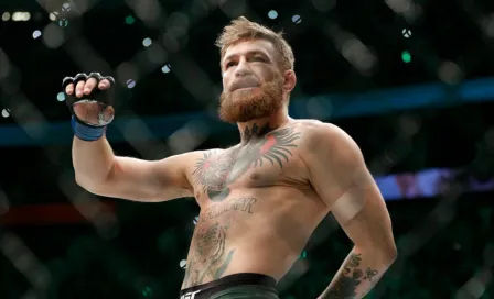 Conor McGregor golpeó a un adulto mayor que rechazó un whisky