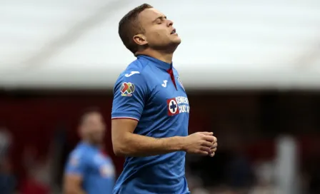 Jonathan Rodríguez, baja de Cruz Azul por lesión