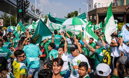 Playera conmemorativa de 75 años de León se agotó previo al partido vs Chivas 