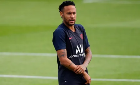 PSG no descarta una posible cesión de Neymar al Barcelona