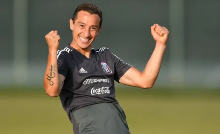 Andrés Guardado celebra 14 años de carrera en el futbol profesional 