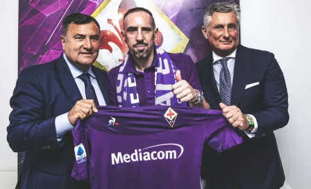  Fiorentina oficializó el fichaje de Franck Ribery 