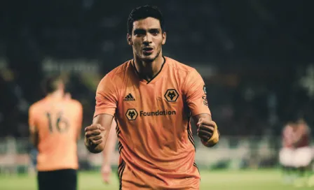 Raúl Jiménez anota y Wolverhampton se acerca a Fase de Grupos de Europa League