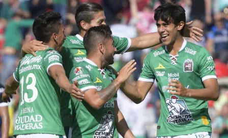 León humilló a Querétaro y le quitó el invicto en el Apertura 2019