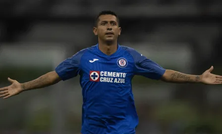 Elías Hernández festejó con gol sus 400 juegos en Primera División de Liga MX