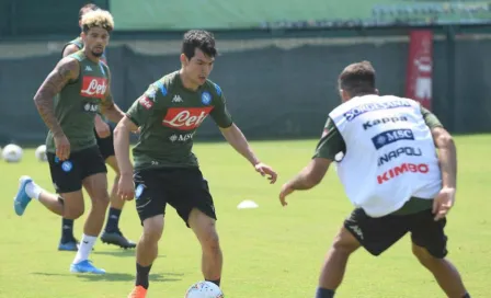 Chucky Lozano ya se luce en el entrenamiento del Napoli 