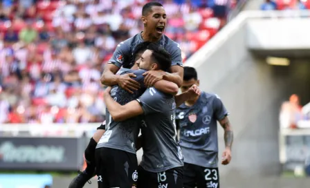 Necaxa derrotó a Chivas y puso fin a su invicto en casa 