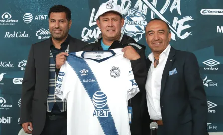 Puebla presentó de forma oficial a Juan Reynoso como su nuevo DT