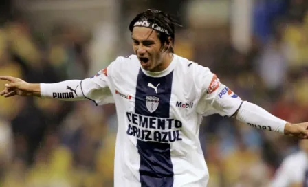 Pachuca recordó el golazo que Cacho le marcó a Ochoa hace 12 años