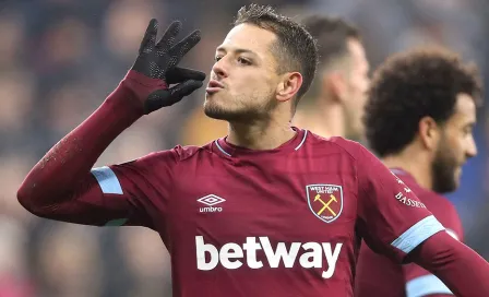 Sevilla y West Ham habrían acordado traspaso de Chicharito