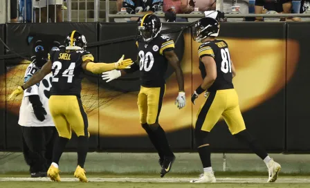 Aficionados de Steelers imitaron festejo del equipo en su boda