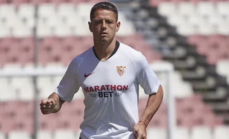 Chicharito enfrentaría a las Chivas con el Sevilla