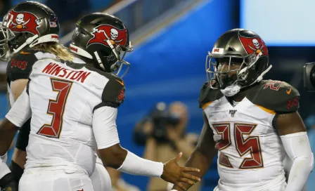 Tampa Bay conquistó su primer triunfo de la temporada tras vencer a Carolina