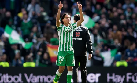 De Boer recomendó a Lainez ir a Holanda para poder tener minutos de juego