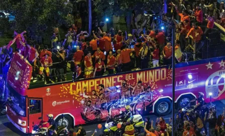 Selección española de basquetbol celebró título con un desfile en Madrid