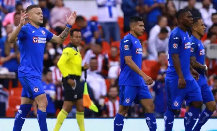 Jugadores de Cruz Azul, preocupados por pago de primas 