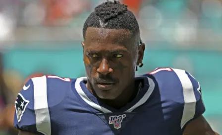 Antonio Brown habría quedado fuera de Patriots por intimidar a mujer que lo denunció