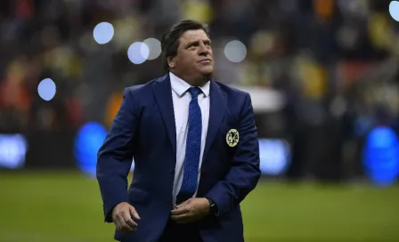 Miguel Herrera: 'Abucheos fueron para la defensa, no para Memo Ochoa'