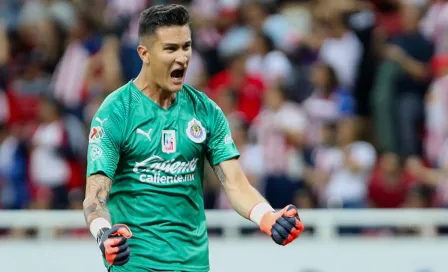 Raúl Gudiño: 'Título, clasificar a Liguilla y descenso, presiones de Chivas'