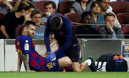 Leo Messi volvió a encender las alarmas del Barcelona por lesión