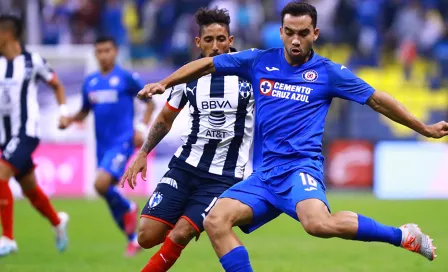 Árbitro no aplica nuevo protocolo de 'Eh p...' en Cruz Azul vs Monterrey