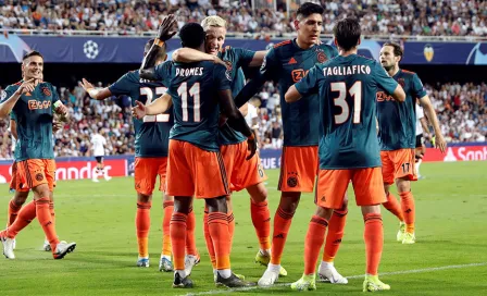 Ajax goleó a Valencia en Mestalla y sigue perfecto en Champions