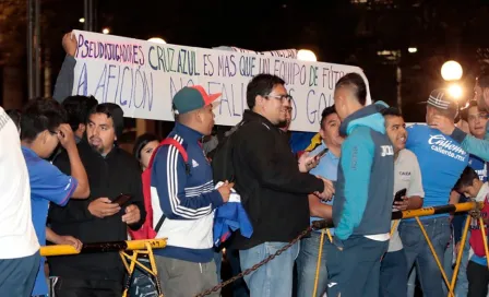 Afición a Cruz Azul: 'No tengas miedo al pu... de amarillo' 