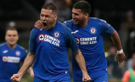 Cruz Azul humilló al América en Clásico Joven y 'sueña' con la Liguilla