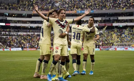 Aficionadas japonesas cantan el himno del América en Youtube